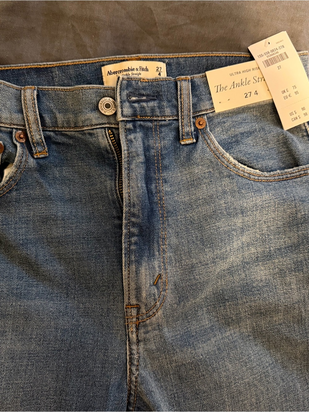 Abercrombie & Fitch Women's Light Blue Ankle Straight Jeans